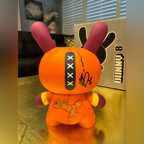 El Loco Dunny by Tristan Eaton (2004) 8”Signed by the artist. Collectors item. - Picture 4 of 10